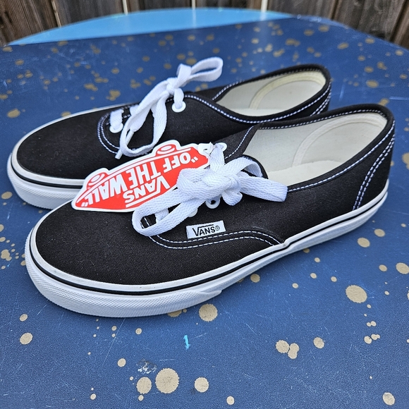 Vans Black and White Canvas Shoes - Picture 8 of 16